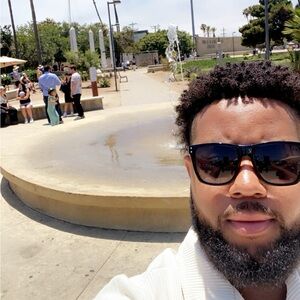 Meet your Posher, Jayson